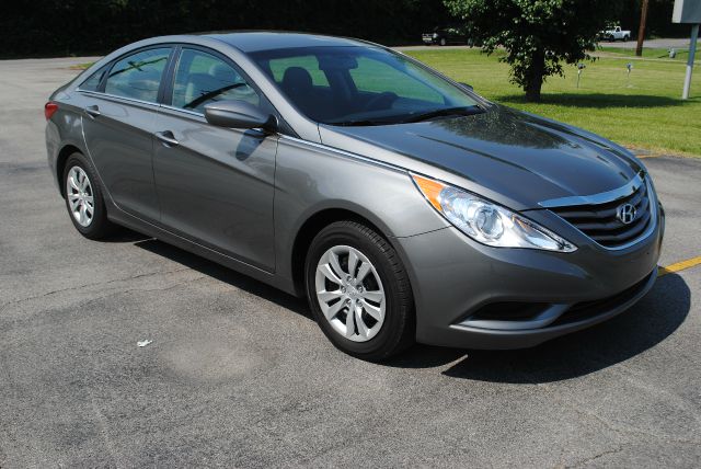 Hyundai Sonata 2013 photo 1