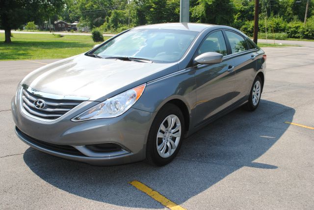 Hyundai Sonata 2013 photo 2