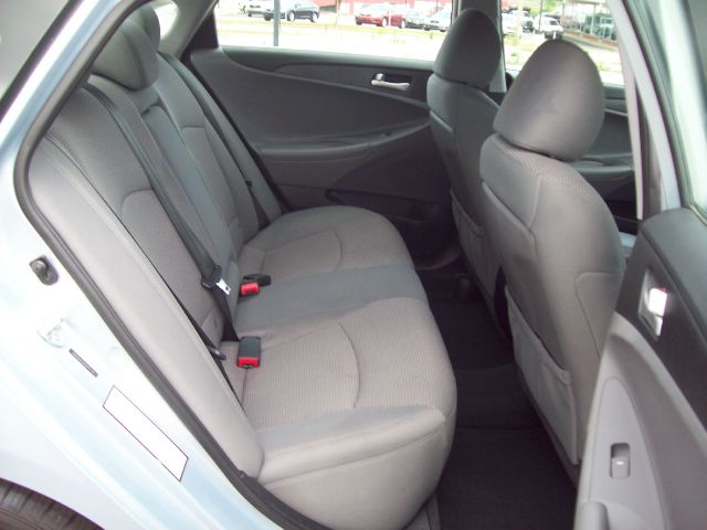 Hyundai Sonata 2013 photo 11