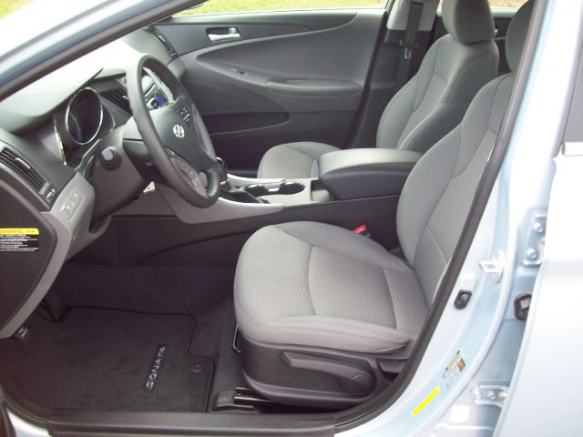 Hyundai Sonata 2013 photo 14