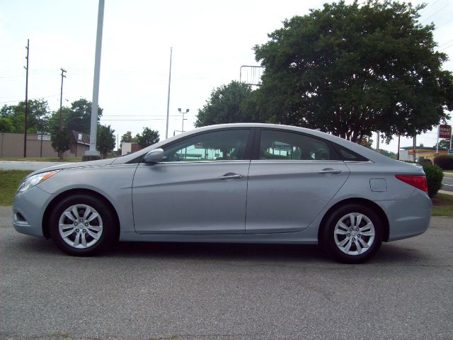 Hyundai Sonata 2013 photo 21