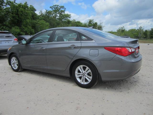 Hyundai Sonata 2013 photo 1