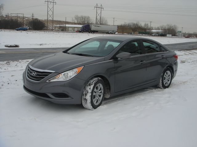 Hyundai Sonata 2013 photo 2