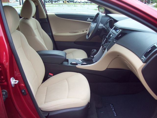 Hyundai Sonata 2013 photo 11