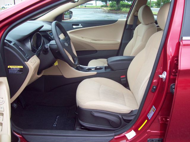 Hyundai Sonata 2013 photo 21