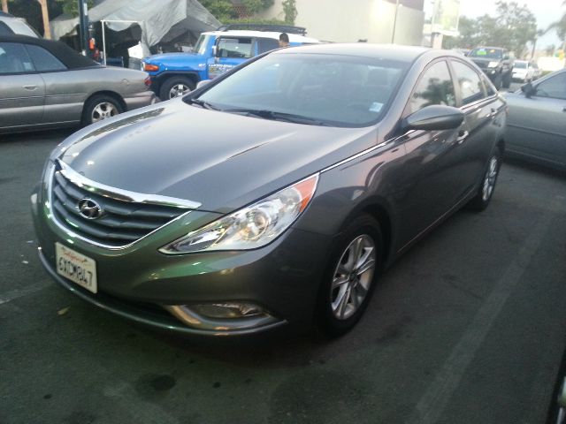 Hyundai Sonata 2013 photo 4