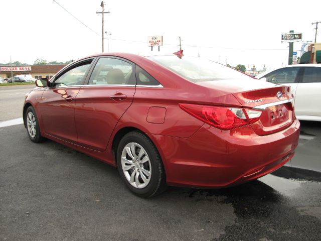 Hyundai Sonata 2013 photo 1