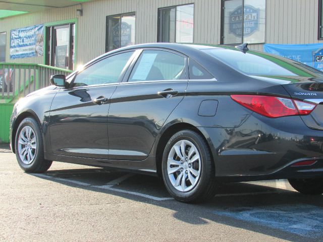 Hyundai Sonata 2013 photo 4