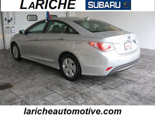 Hyundai Sonata Hybrid 2011 photo 2