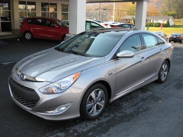 Hyundai Sonata Hybrid 2011 photo 1