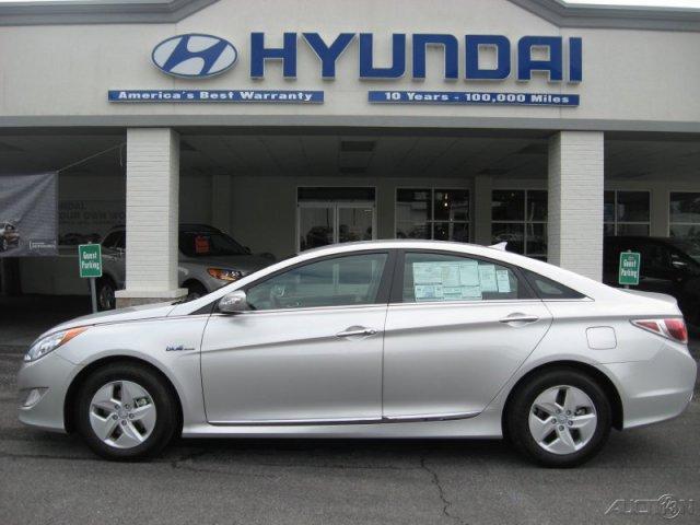 Hyundai Sonata Hybrid ESi Sedan