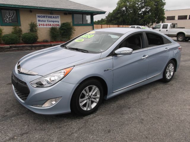 Hyundai Sonata Hybrid 2011 photo 15