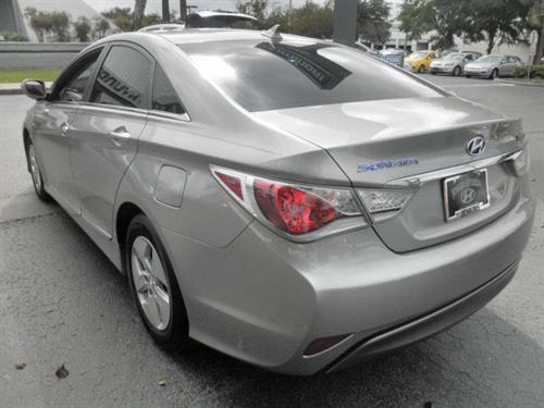 Hyundai Sonata Hybrid 2011 photo 3