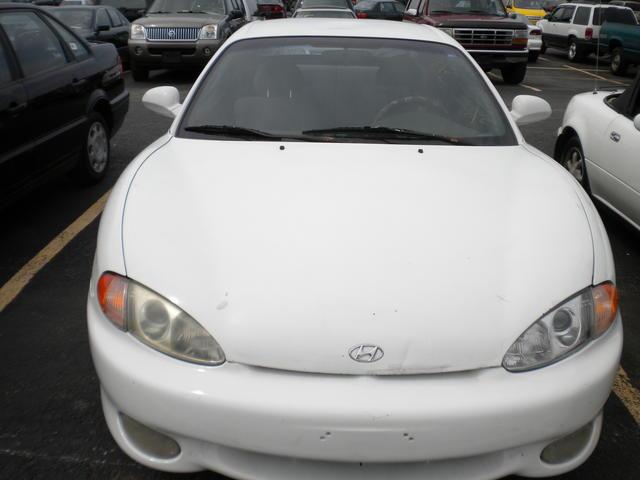 Hyundai Tiburon 1999 photo 1