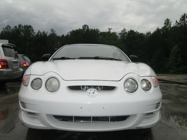 Hyundai Tiburon 2001 photo 13