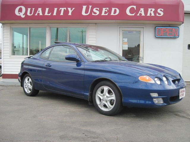 Hyundai Tiburon 2001 photo 3