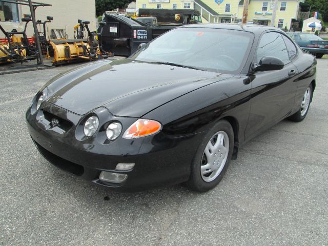 Hyundai Tiburon 2001 photo 5