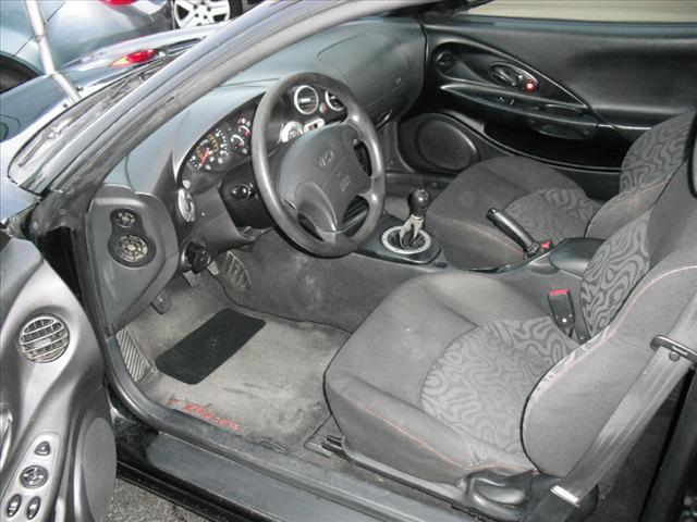 Hyundai Tiburon 2001 photo 2