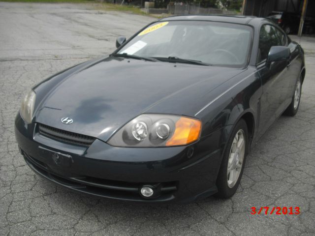 Hyundai Tiburon 2003 photo 12