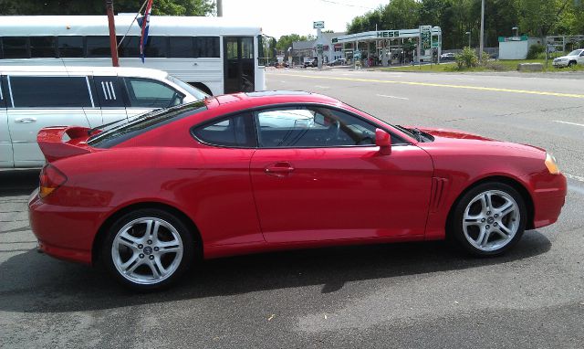 Hyundai Tiburon 2003 photo 1