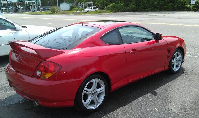 Hyundai Tiburon 2003 photo 12