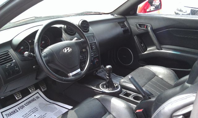 Hyundai Tiburon 2003 photo 6