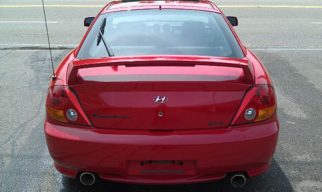 Hyundai Tiburon 2003 photo 7