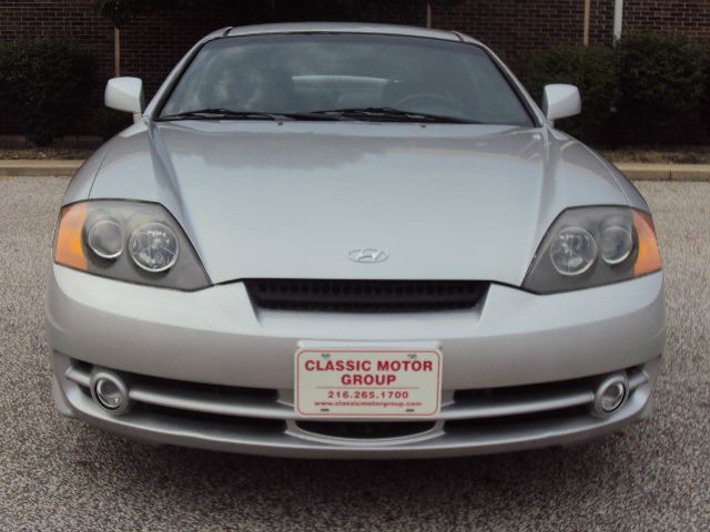 Hyundai Tiburon 2003 photo 3