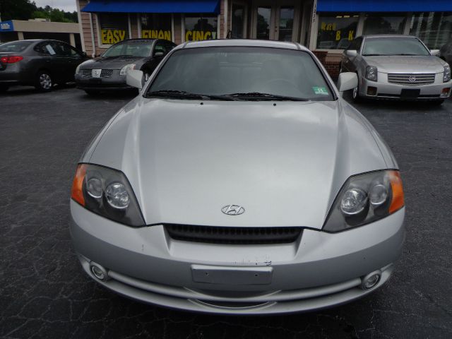 Hyundai Tiburon 2003 photo 1