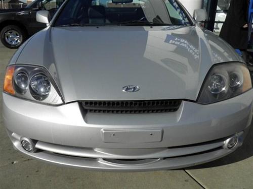 Hyundai Tiburon 2003 photo 2