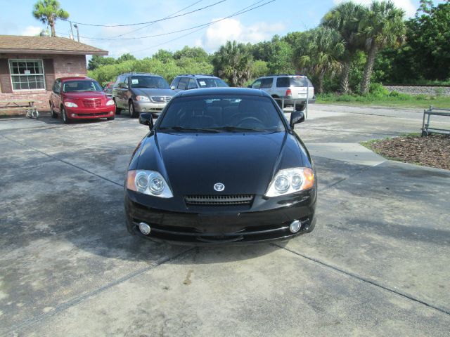 Hyundai Tiburon 2003 photo 2