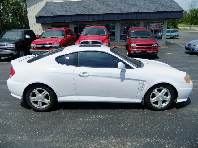 Hyundai Tiburon 2003 photo 3