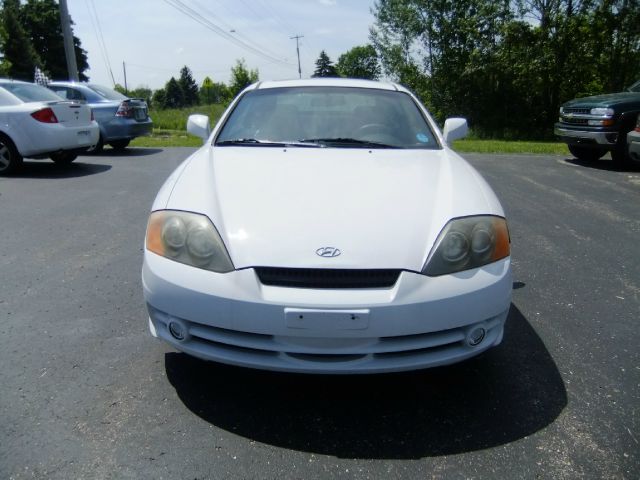 Hyundai Tiburon 2003 photo 4