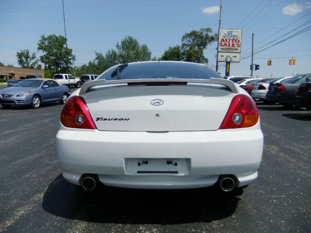 Hyundai Tiburon 2003 photo 6