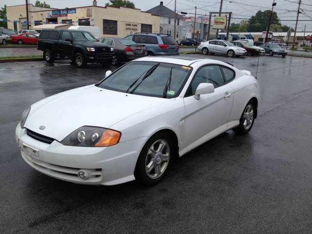 Hyundai Tiburon 2003 photo 3