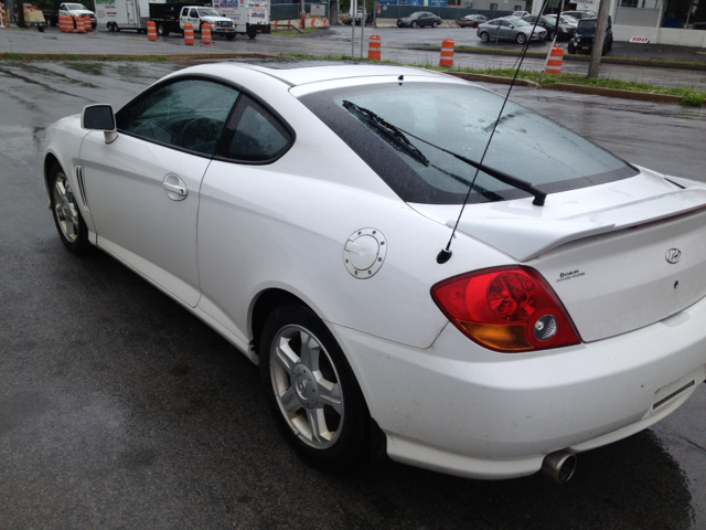 Hyundai Tiburon 2003 photo 4