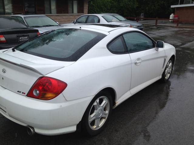 Hyundai Tiburon 2003 photo 7