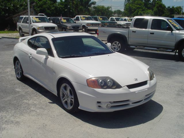 Hyundai Tiburon 2003 photo 1