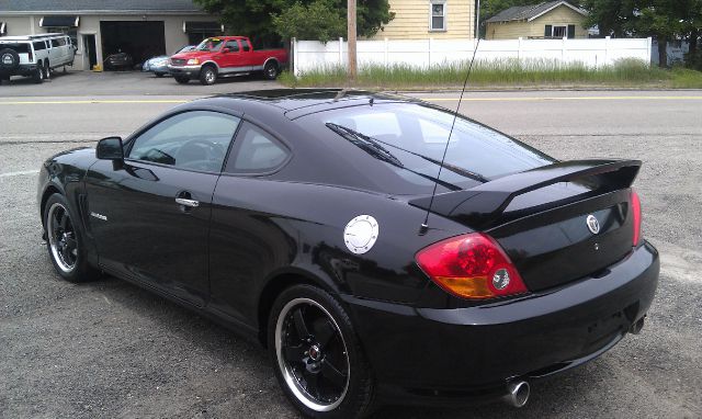 Hyundai Tiburon 2003 photo 0