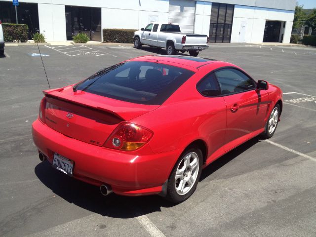 Hyundai Tiburon 2003 photo 2