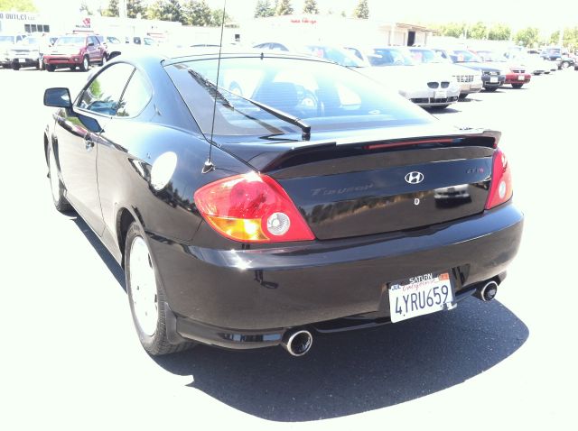 Hyundai Tiburon 2003 photo 0