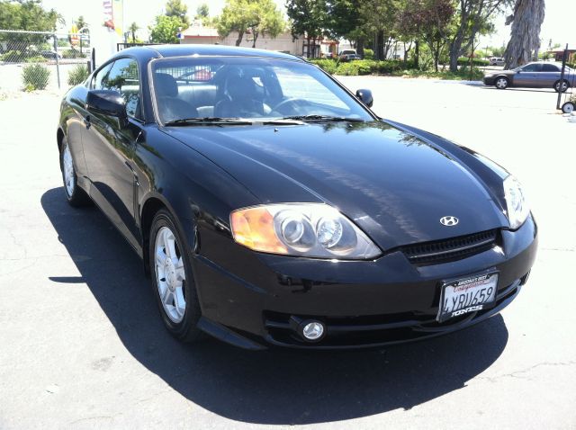 Hyundai Tiburon 2003 photo 3