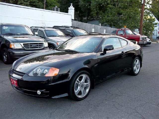 Hyundai Tiburon 2003 photo 2