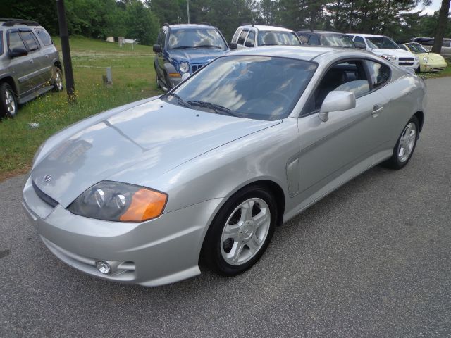 Hyundai Tiburon 2003 photo 16