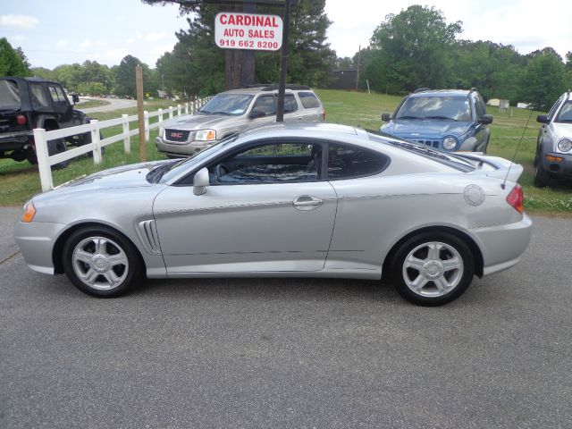 Hyundai Tiburon 2003 photo 18