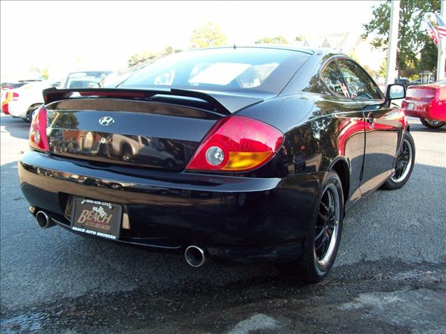 Hyundai Tiburon 2003 photo 1