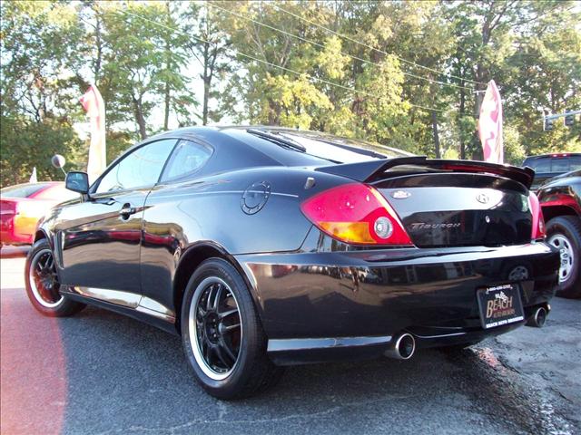 Hyundai Tiburon 2003 photo 3