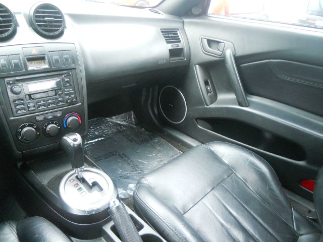 Hyundai Tiburon 2003 photo 8