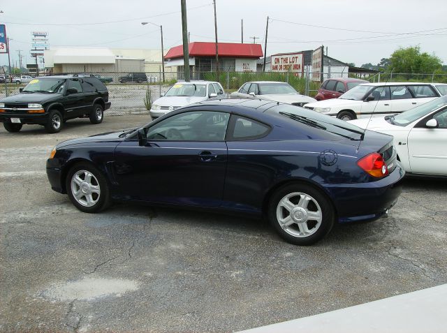 Hyundai Tiburon 2003 photo 11