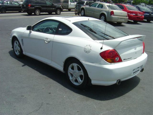 Hyundai Tiburon 2003 photo 11